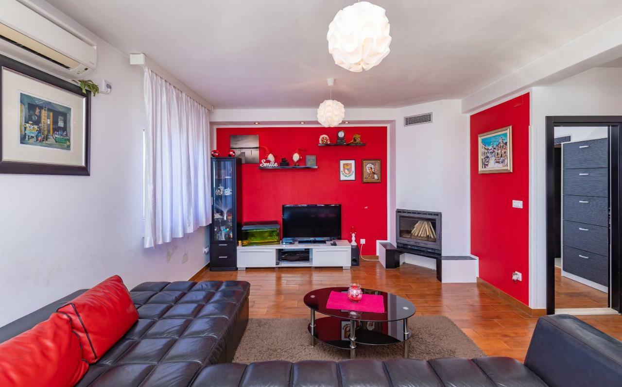 Apartment A&M 米利尼 外观 照片